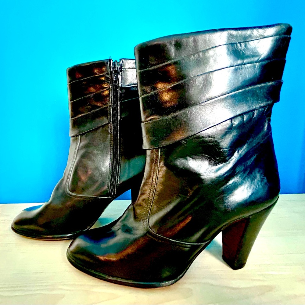 Vintage Y2K Saks Fifth Avenue Black Leather Mid-Calf Boots, Size 7